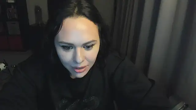 MollyCheiz online show from September 15, 2025, 11:16 pm