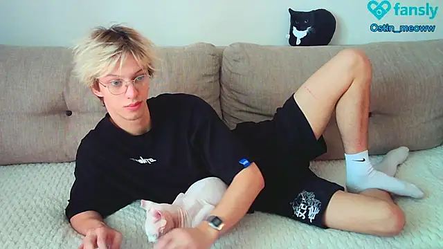 Ostin meow online show from February 23, 2025, 6:49 am