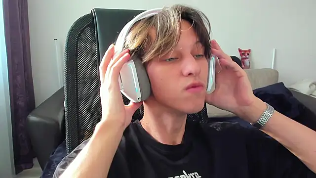 Ostin meow online show from September 27, 2025, 11:05 am