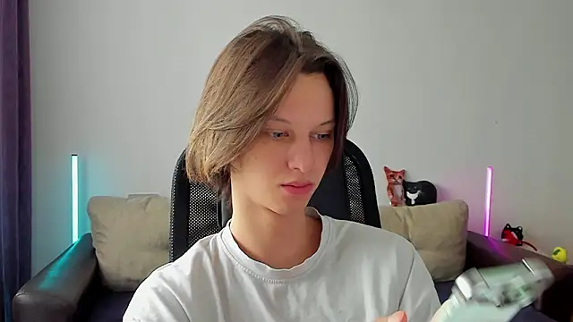 Ostin meow online show from March 13, 2026, 7:24 am