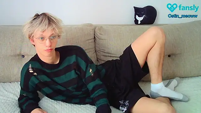 Ostin meow online show from March 13, 2025, 6:26 am