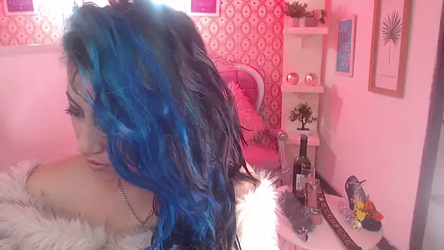 scarleth blue online show from September 13, 2025, 3:06 am