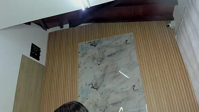 Any topless online show from November 6, 2025, 11:03 am