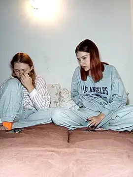 ella grays online show from October 7, 2025, 5:14 pm