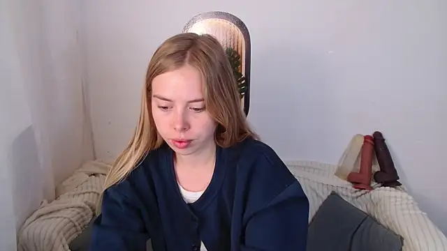 sofiaa here online show from June 11, 2026, 12:01 am