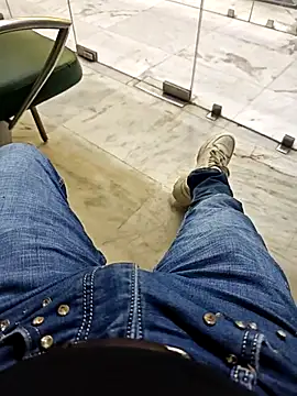 Snapshot of faaseel chatting on February 12, 2026, 9:53 am faaseel online show from February 12, 2026, 9:53 am