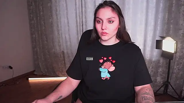 Snapshot of Hoot_owl_cb chatting on April 4, 2026, 4:08 am Hoot owl cb online show from April 4, 2026, 4:08 am