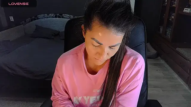 Snapshot of Aria_Dl chatting on October 2, 2025, 12:08 pm Aria Dl online show from October 2, 2025, 12:08 pm