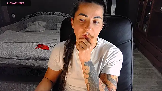 Snapshot of Aria_Dl chatting on November 20, 2025, 4:18 pm Aria Dl online show from November 20, 2025, 4:18 pm