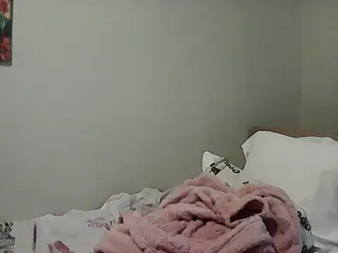 housewife shantie online show from March 14, 2026, 8:42 am