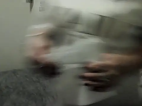 housewife shantie online show from November 17, 2025, 7:12 am