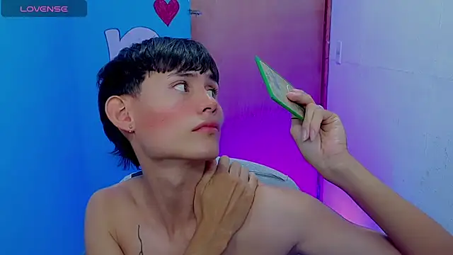 Snapshot of tanjiro_cute chatting on May 17, 2026, 5:46 pm tanjiro cute online show from May 17, 2026, 5:46 pm