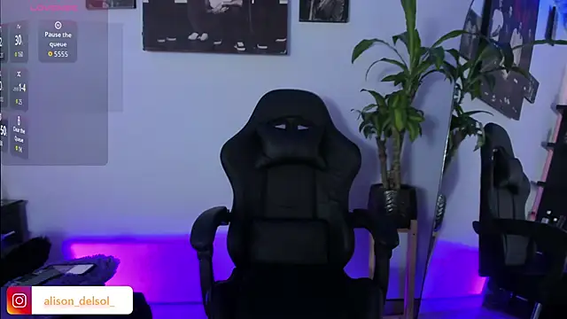 Alisson Wynter online show from September 21, 2025, 3:55 am