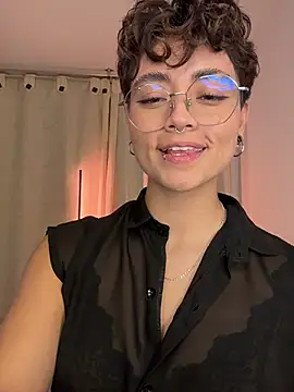 Chriss gomez2 online show from March 19, 2026, 5:29 am