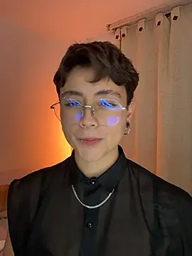 Chriss gomez2 online show from January 15, 2026, 7:01 am