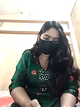 Magical Girl- online show from December 1, 2025, 3:07 am