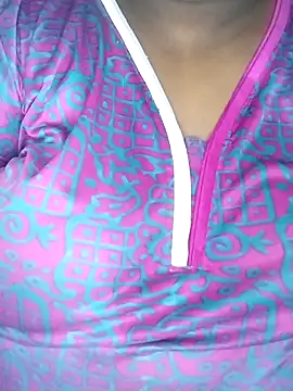 Snapshot of Sexy_Radhikaa chatting on March 13, 2026, 12:59 am Sexy Radhikaa online show from March 13, 2026, 12:59 am