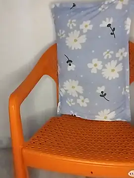 Sexy Radhikaa online show from May 16, 2026, 1:48 am