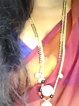 Snapshot of Sexy_Radhikaa chatting on March 8, 2026, 3:32 am Sexy Radhikaa online show from March 8, 2026, 3:32 am