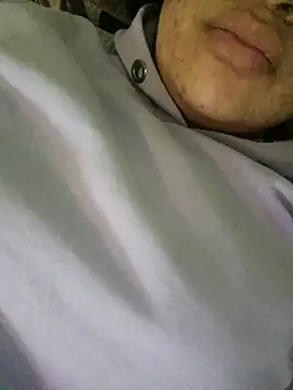 HeleNe22 online show from November 5, 2025, 4:37 am