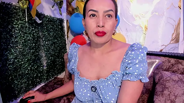 Snapshot of MeleekXXX_ chatting on July 2, 2026, 8:04 pm MeleekXXX online show from July 2, 2026, 8:04 pm
