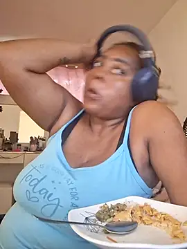 Snapshot of GoddessCarrie chatting on February 21, 2026, 7:16 pm GoddessCarrie online show from February 21, 2026, 7:16 pm