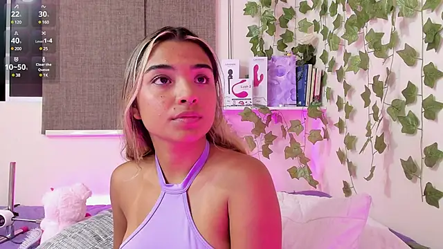 Snapshot of Annebull_ chatting on January 22, 2025, 11:53 pm Annebull online show from January 22, 2025, 11:53 pm