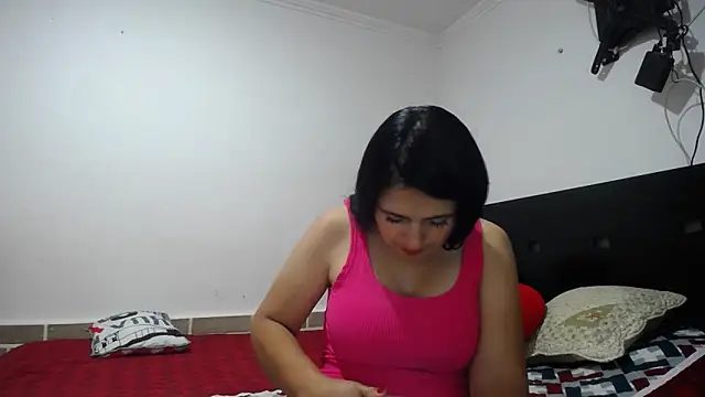 princehermosa44 online show from May 2, 2026, 7:41 pm