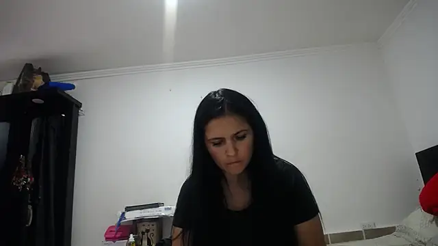 princehermosa44 online show from June 11, 2026, 10:07 pm