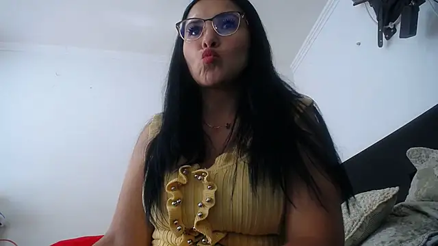 princehermosa44 online show from July 6, 2026, 7:38 pm