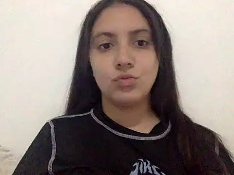 Snapshot of xBubblyBarbiexx chatting on February 20, 2026, 3:03 am xBubblyBarbiexx online show from February 20, 2026, 3:03 am