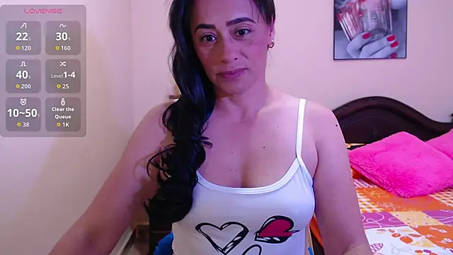 sara florez1 online show from January 11, 2026, 10:44 am