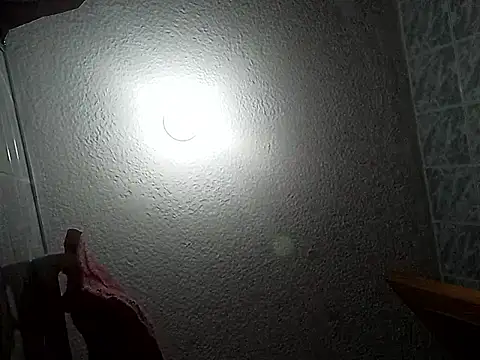 Naomy veracruz  online show from February 12, 2026, 10:04 am