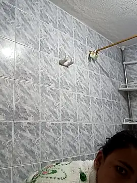 Naomy veracruz  online show from November 27, 2025, 11:10 am