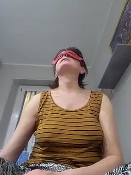 Snapshot of Vagabondainnamorata chatting on March 12, 2026, 6:45 pm Vagabondainnamorata online show from March 12, 2026, 6:45 pm