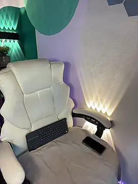 LollaByer online show from June 15, 2026, 9:03 pm