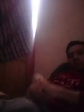 Snapshot of Fer-nand chatting on January 12, 2025, 3:14 pm Fer-nand online show from January 12, 2025, 3:14 pm