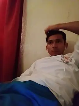 Snapshot of Fer-nand chatting on February 21, 2025, 1:44 pm Fer-nand online show from February 21, 2025, 1:44 pm