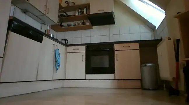 nacktchiller1076 online show from December 24, 2024, 2:12 pm