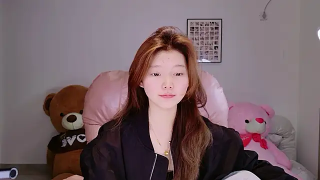 yangyang-1115 online show from April 22, 2026, 4:19 am