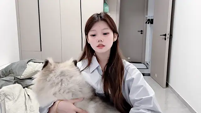 yangyang-1115 online show from September 22, 2025, 4:40 am