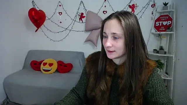 Snapshot of MichelLeee chatting on February 9, 2026, 12:36 pm MichelLeee online show from February 9, 2026, 12:36 pm