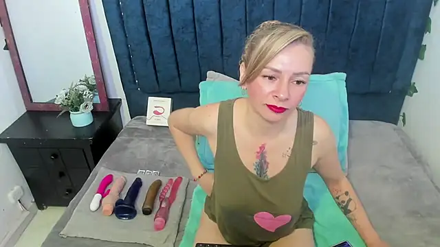 alaha evans online show from December 21, 2025, 4:03 am