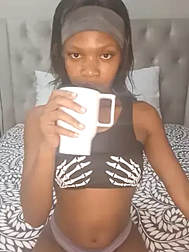 RayaBae online show from January 5, 2026, 10:57 pm