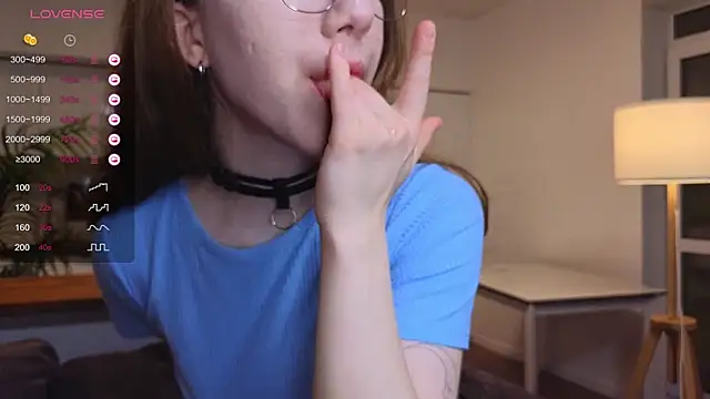 Snapshot of MoiraHilby chatting on February 9, 2025, 4:07 pm MoiraHilby online show from February 9, 2025, 4:07 pm