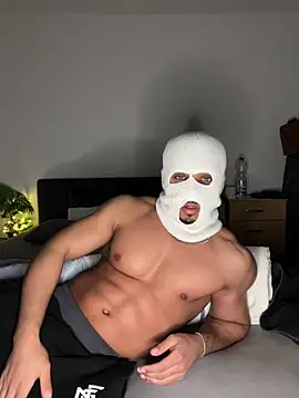 Snapshot of Sara_blanc chatting on February 28, 2026, 6:18 pm Sara blanc online show from February 28, 2026, 6:18 pm