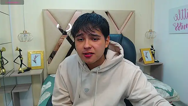 AndrewPherson online show from February 27, 2025, 12:12 pm