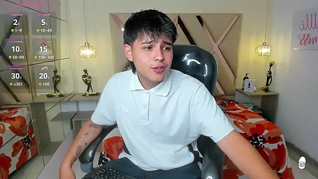 AndrewPherson online show from September 20, 2025, 12:43 pm