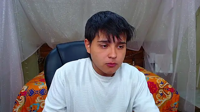 AndrewPherson online show from February 25, 2025, 12:27 pm