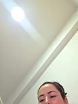 NeredaXxx online show from April 27, 2026, 1:58 am